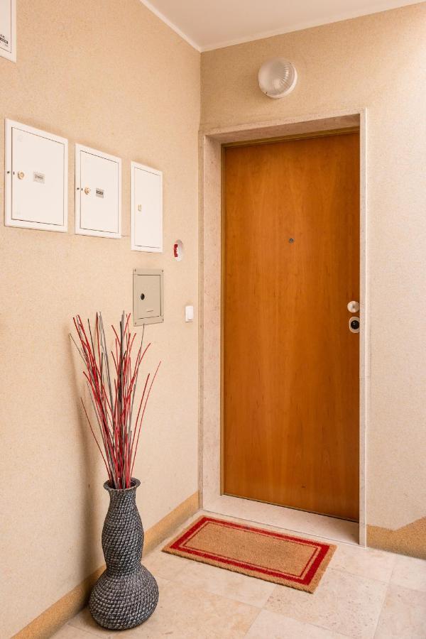 Best Of Principe Real Liberdade In The Heart Of Lisbon With Private Parking Buitenkant foto